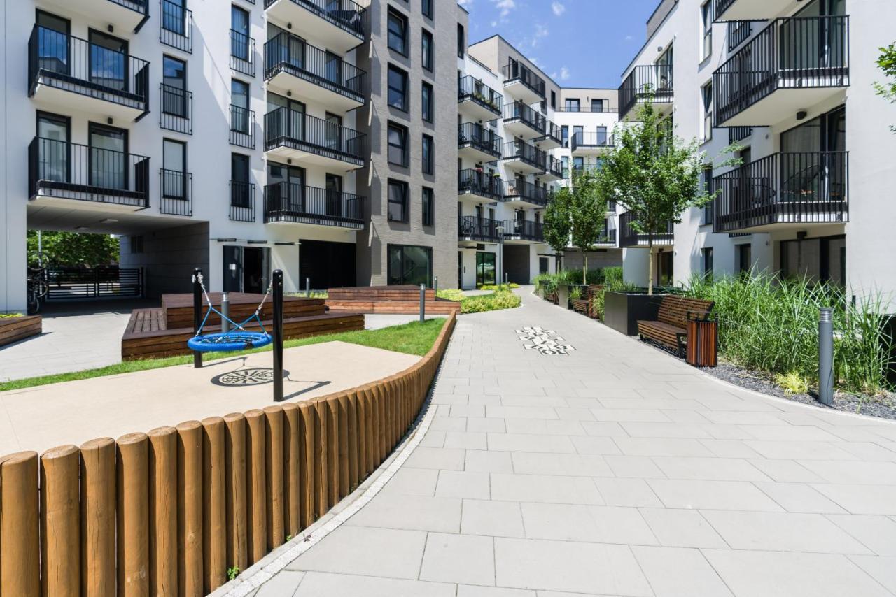Esencja Apartments With Free Parking Garbary 104 By Noclegi Renters Познан Екстериор снимка