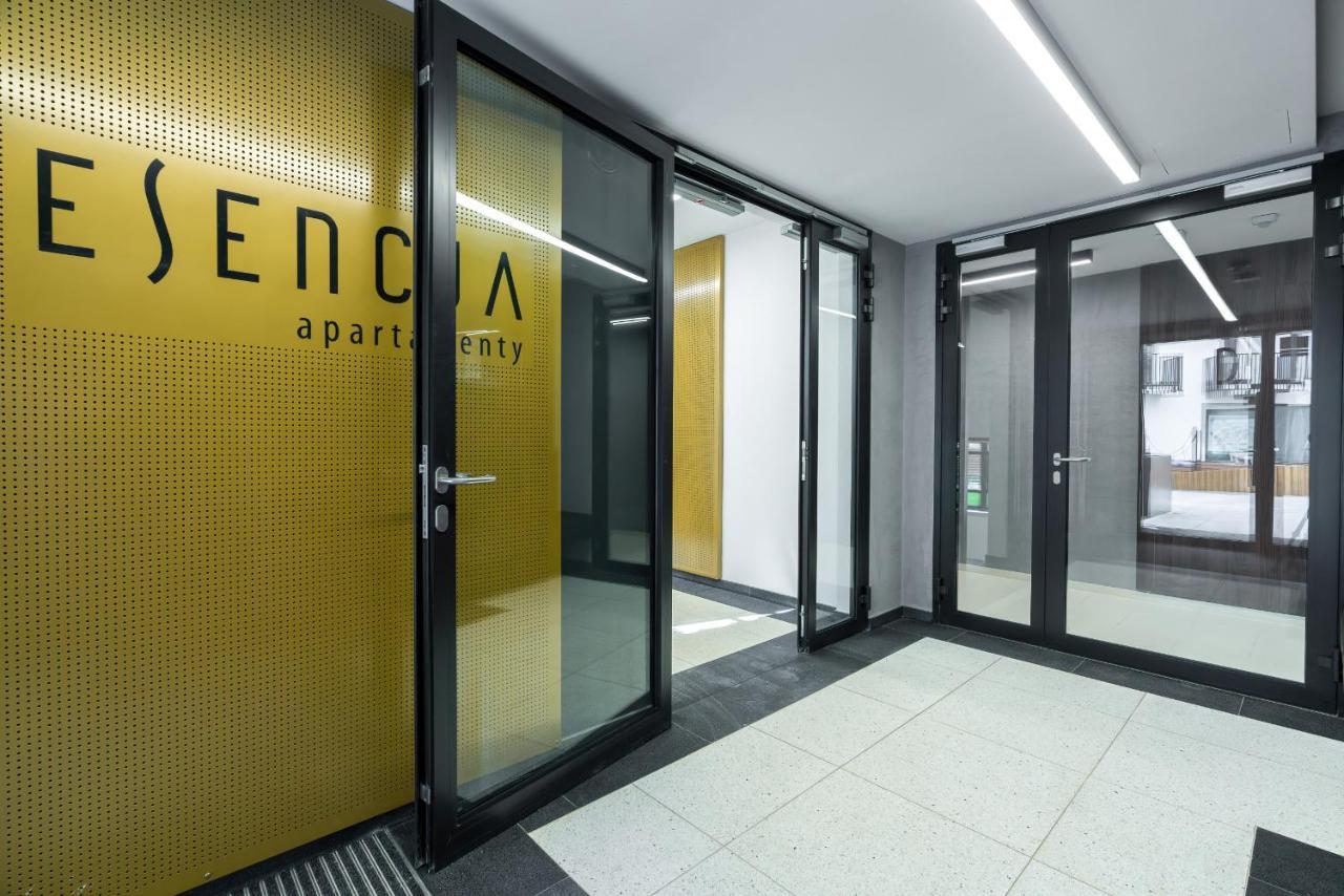 Esencja Apartments With Free Parking Garbary 104 By Noclegi Renters Познан Екстериор снимка