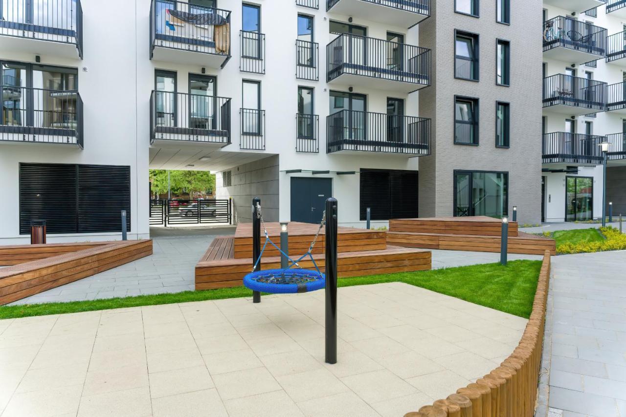 Esencja Apartments With Free Parking Garbary 104 By Noclegi Renters Познан Екстериор снимка