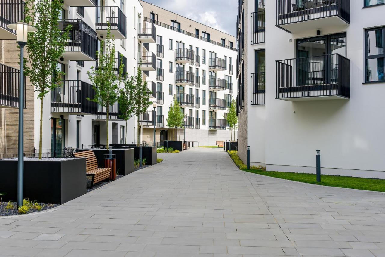 Esencja Apartments With Free Parking Garbary 104 By Noclegi Renters Познан Екстериор снимка